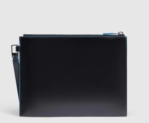 4B8A7E6FBA60405D7F2C2172976B635F_ Pochette con polsiera piquadro